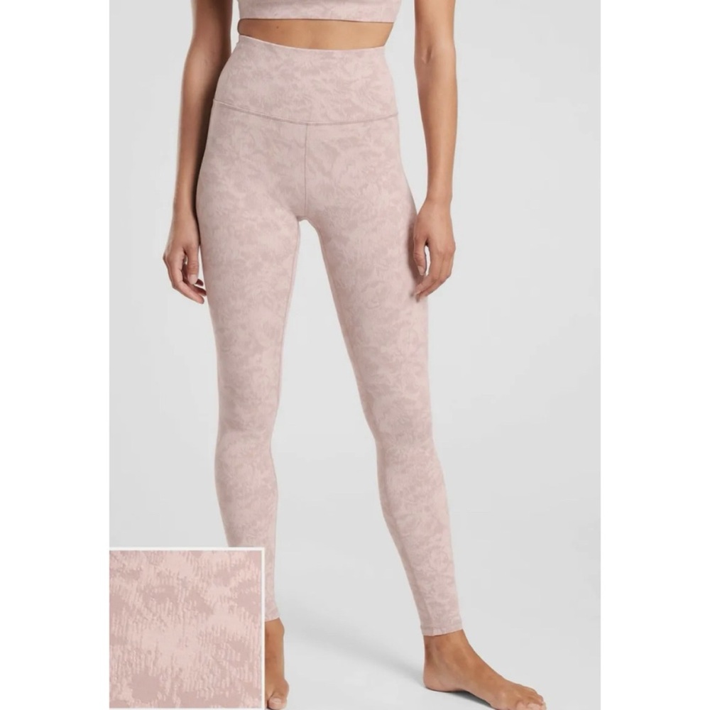 Athleta Elation Textured‎ Frosted Floral Velvety Pink Legging and Bra Set Medium